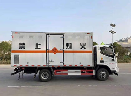 铁西爆破器材运输车